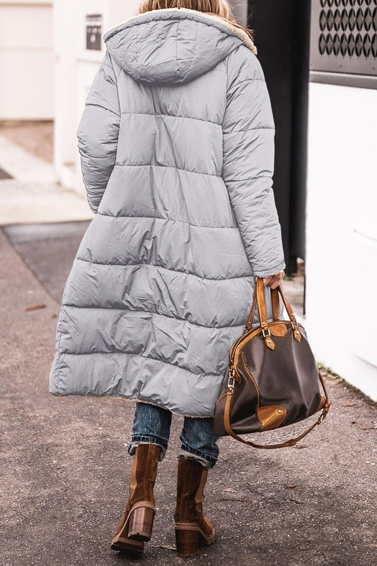 Manteau Long Rembourré à Capuche pour Femme - Image 14