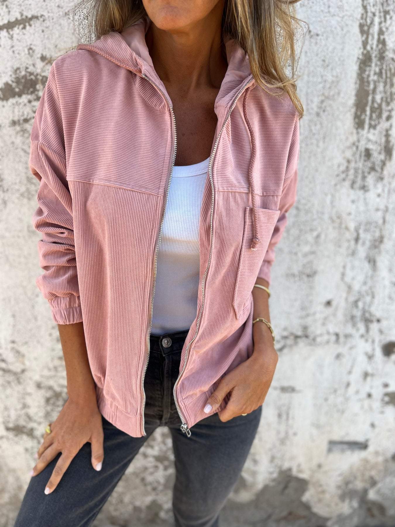 Veste Femme Zippée à Capuche en Velours Côtelé - Image 3