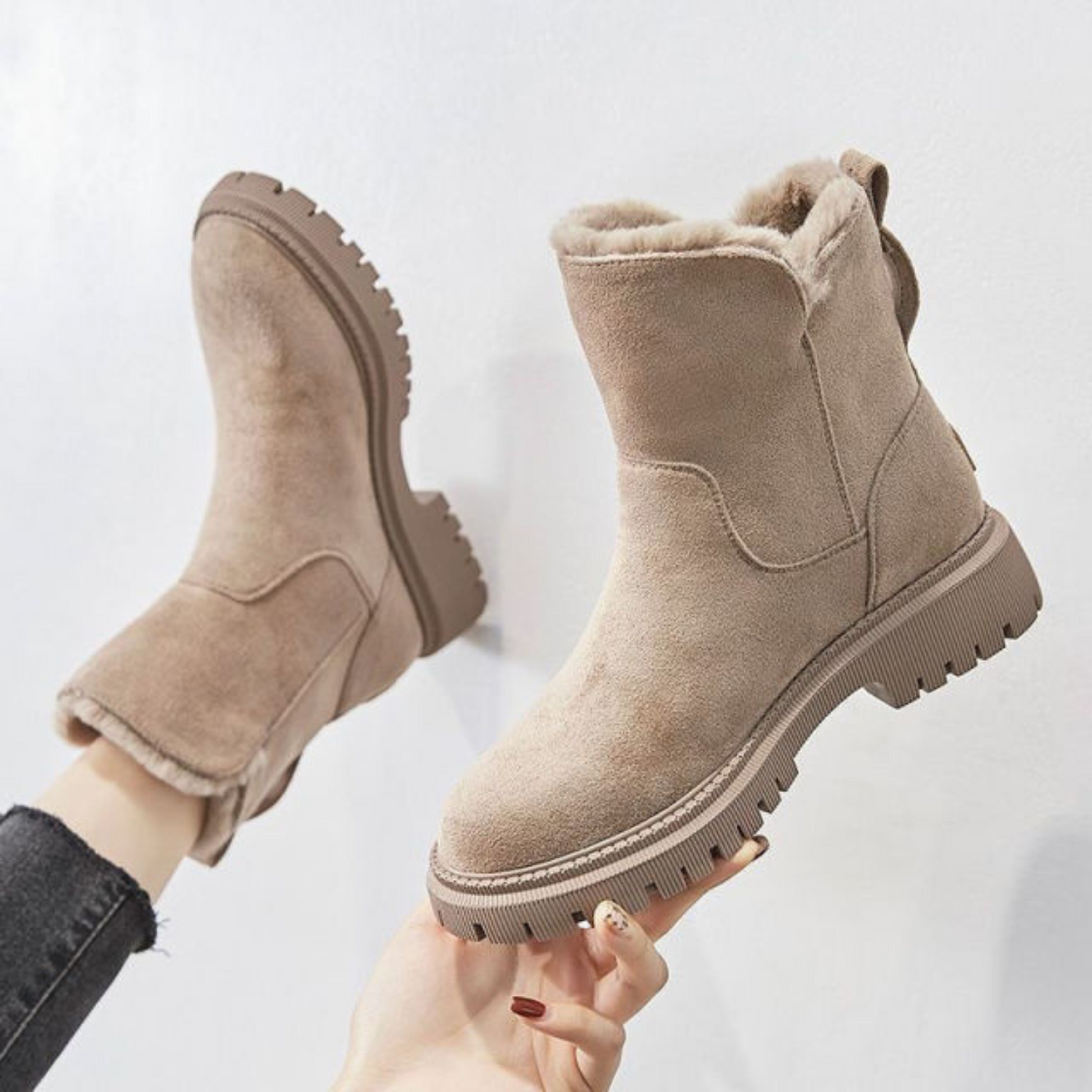 Bottines à Semelle Crantée pour Femme - Image 1