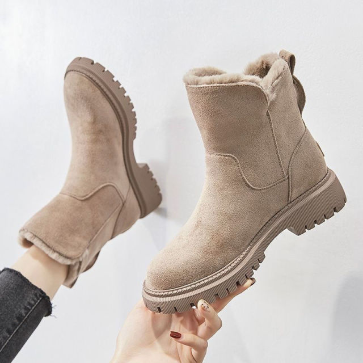 Bottines à Semelle Crantée pour Femme - Image 1