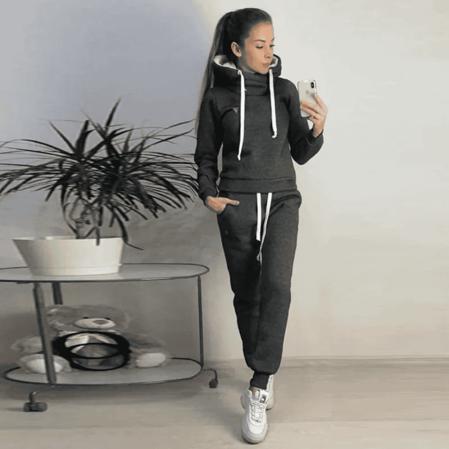 Ensemble de survêtement à capuche et pantalon long pour femme - Image 1