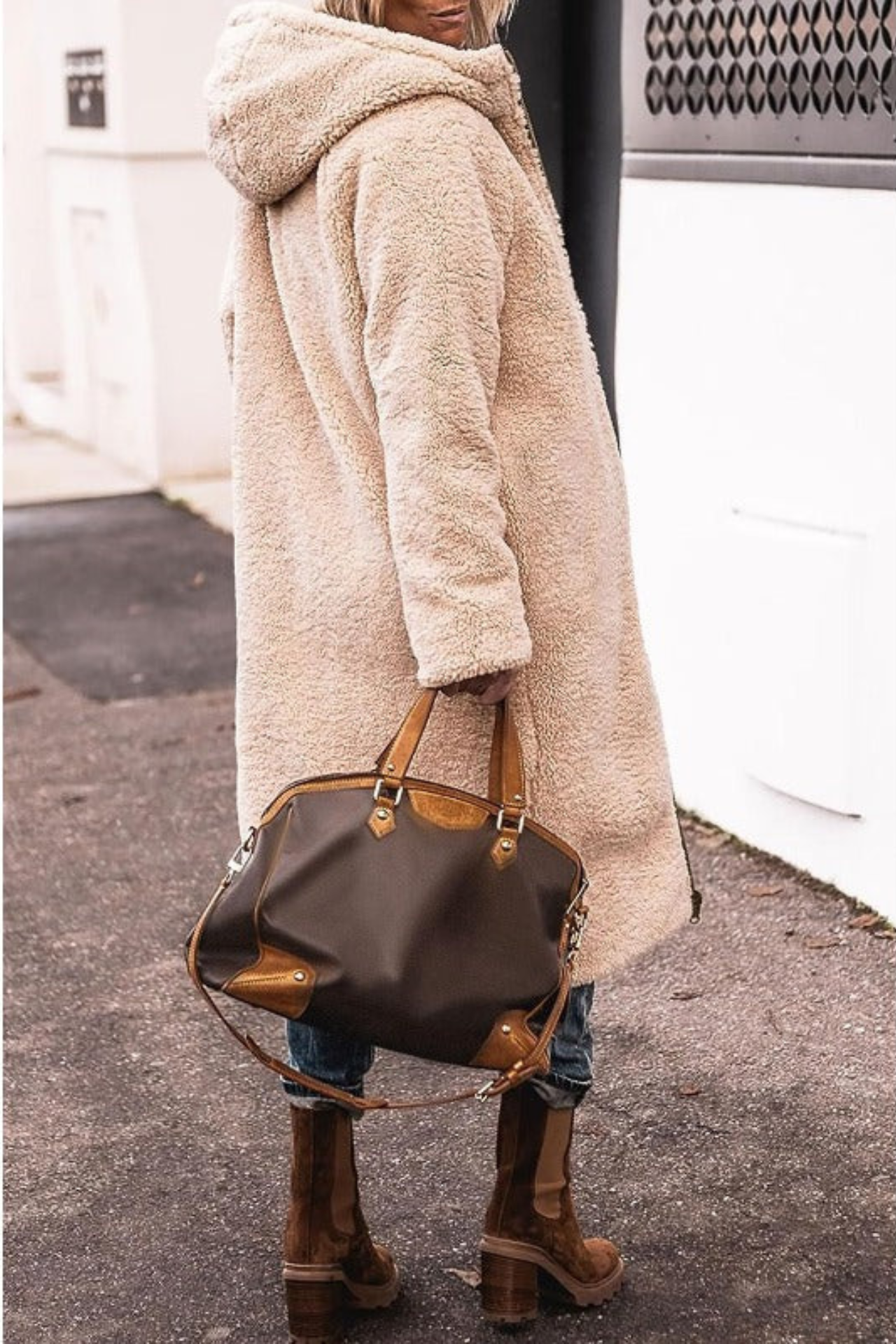 Manteau Long Rembourré à Capuche pour Femme - Image 2