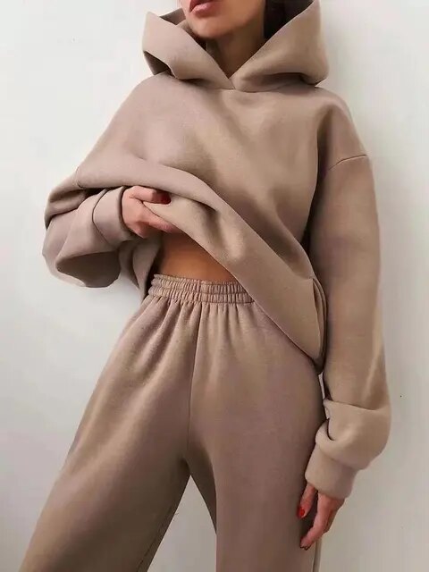 Ensemble de survêtement à capuche coupe décontractée pour femme - Image 12