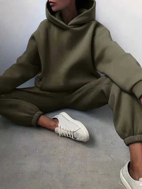 Ensemble de survêtement à capuche coupe décontractée pour femme - Image 9
