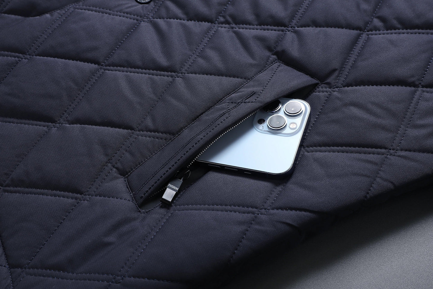 Veste matelassée boutonnée pour homme - Image 4