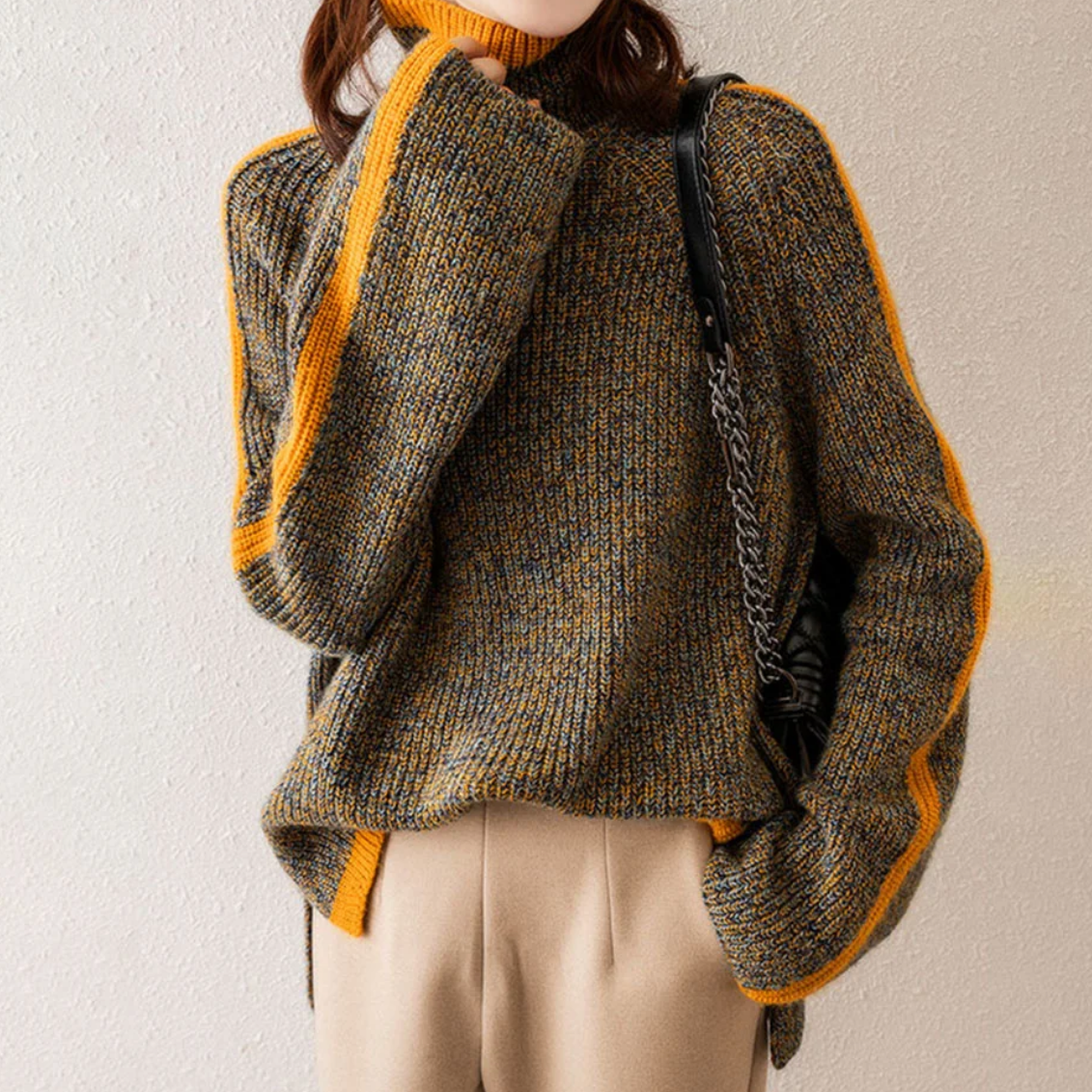 Pull ample à col roulé rayé pour femme - Image 2
