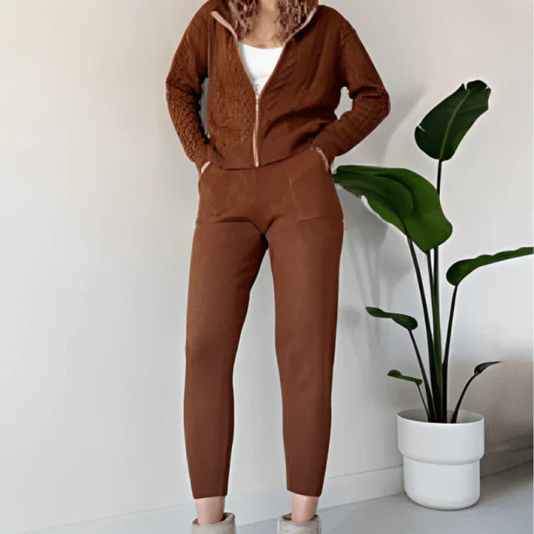 Ensemble Deux Pièces Femme Tricot Câble à Capuche - Image 3