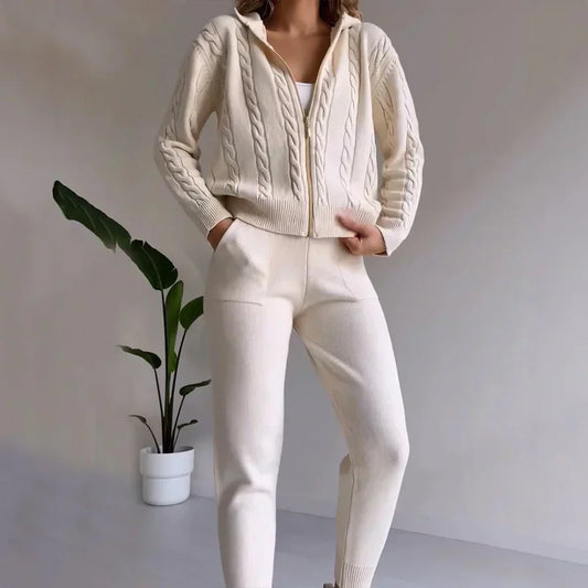 Ensemble Deux Pièces Femme Tricot Câble à Capuche - Image 1