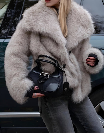 Veste Oversize Femme en Fourrure - Image 4